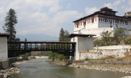 Bhutan, Sikkim, Darjeeling:  Kulturreise durch Paradiese im Himalaya