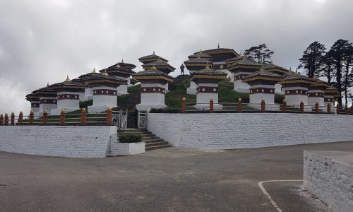 Bhutan-Reise: 108 Stupas am Dochu La