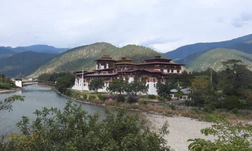 Kulturreise quer durch Bhutan: Punakha Dzong
